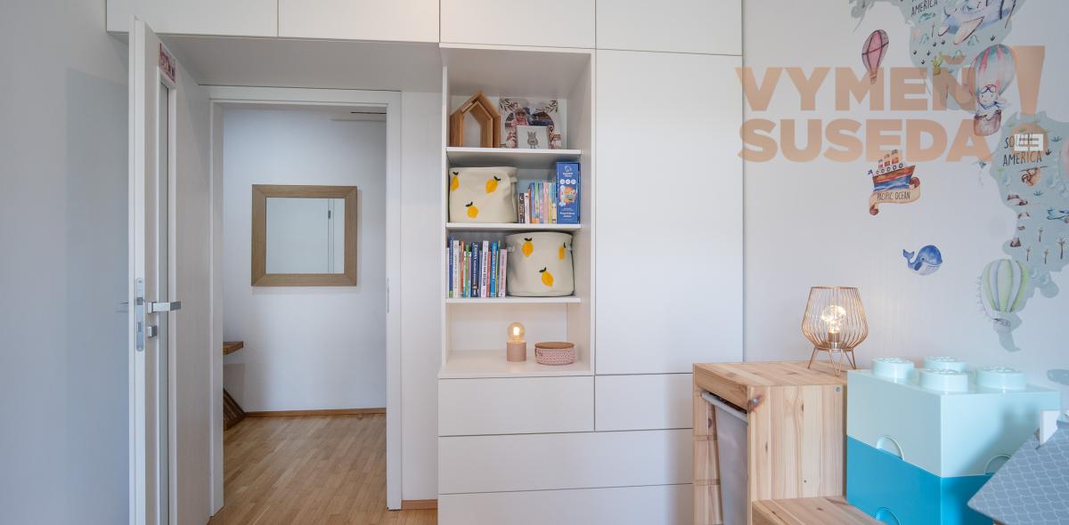 PREDANÉ! – VÝNIMOČNÝ 3 IZB. BYT S DVOMA BALKÓNMI V STAROM MESTE, KARADŽIČOVA UL.