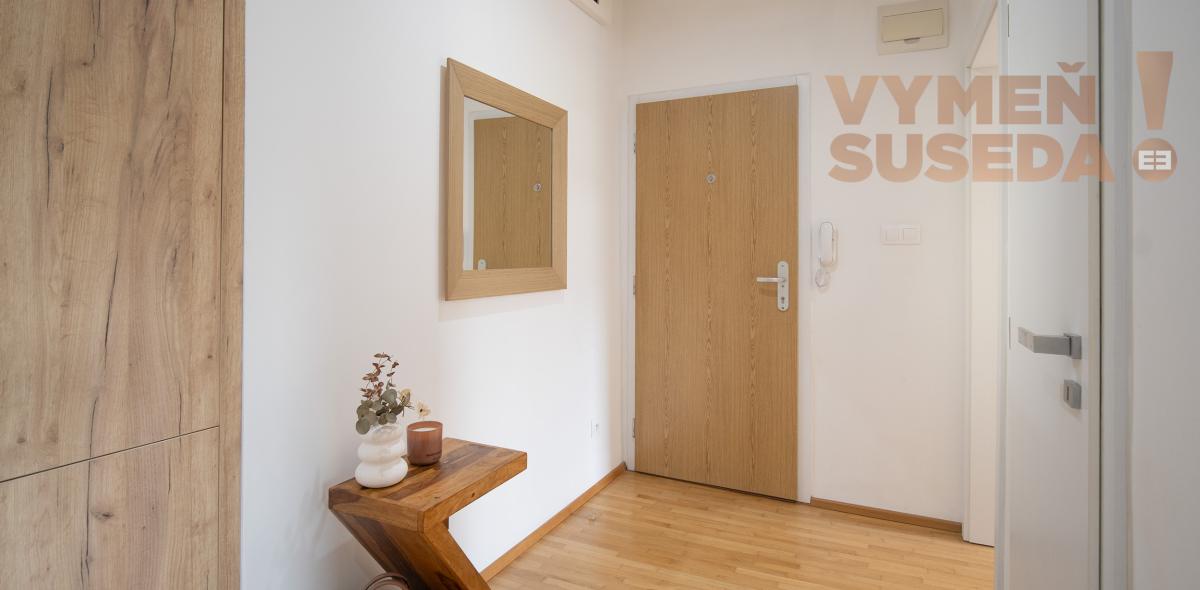 PREDANÉ! – VÝNIMOČNÝ 3 IZB. BYT S DVOMA BALKÓNMI V STAROM MESTE, KARADŽIČOVA UL.