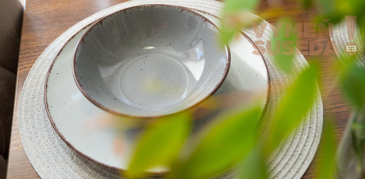 VYMEŇ SUSEDA ! - VÝNIMOČNÝ 3 IZB. ZREKONŠTRUOVANÝ BYT s LOGGIOU, VYHĽADÁVANÁ LOKALITA PETRŽALKA, UL. ALŽBETY GWERKOVEJ, BA V.