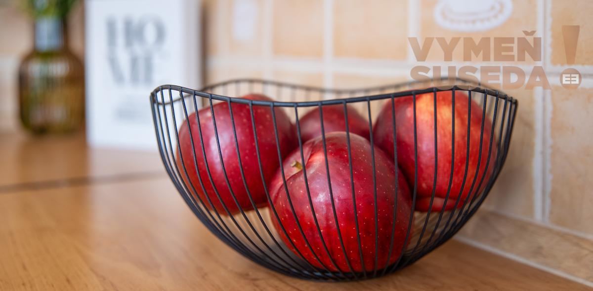 VYMEŇ SUSEDA ! - VÝNIMOČNÝ 3 IZB. ZREKONŠTRUOVANÝ BYT s LOGGIOU, VYHĽADÁVANÁ LOKALITA PETRŽALKA, UL. ALŽBETY GWERKOVEJ, BA V.