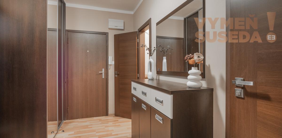 VYMEŇ SUSEDA ! - VÝNIMOČNÝ 3 IZB. ZREKONŠTRUOVANÝ BYT s LOGGIOU, VYHĽADÁVANÁ LOKALITA PETRŽALKA, UL. ALŽBETY GWERKOVEJ, BA V.