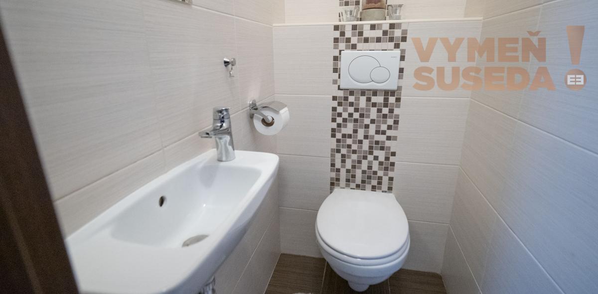 VYMEŇ SUSEDA ! - VÝNIMOČNÝ 3 IZB. ZREKONŠTRUOVANÝ BYT s LOGGIOU, VYHĽADÁVANÁ LOKALITA PETRŽALKA, UL. ALŽBETY GWERKOVEJ, BA V.