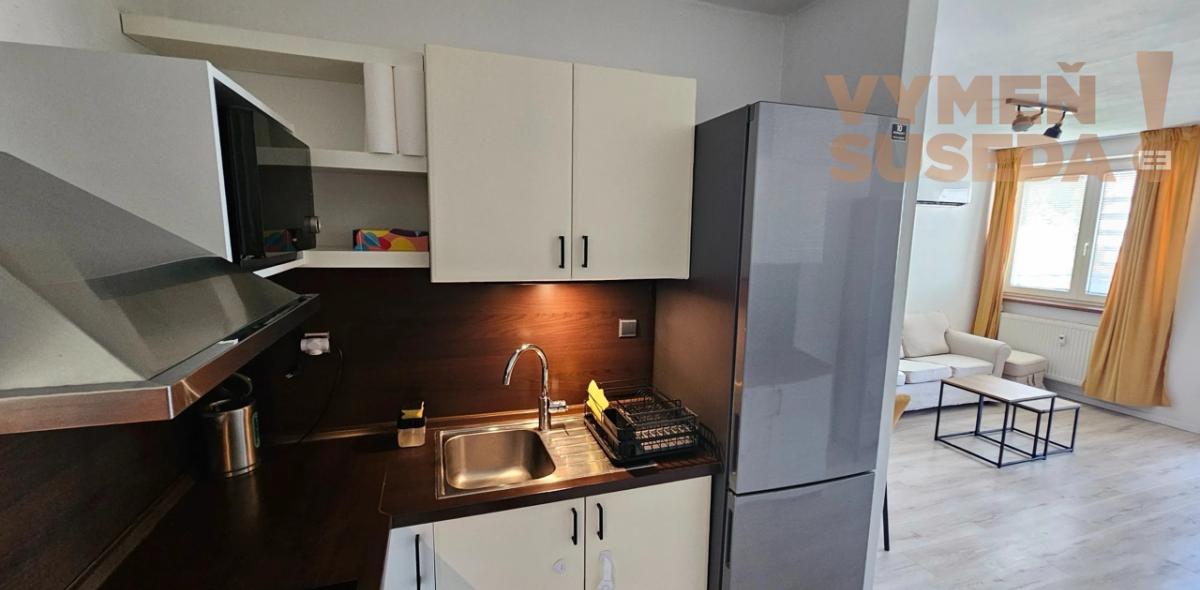 PRENAJATÉ! – VÝNIMOČNÝ 2 IZB. ZARIADENÝ BYT S BALKÓNOM, PET FRIENDLY, PRI ŠAJBÁCH, BA III, RAČA