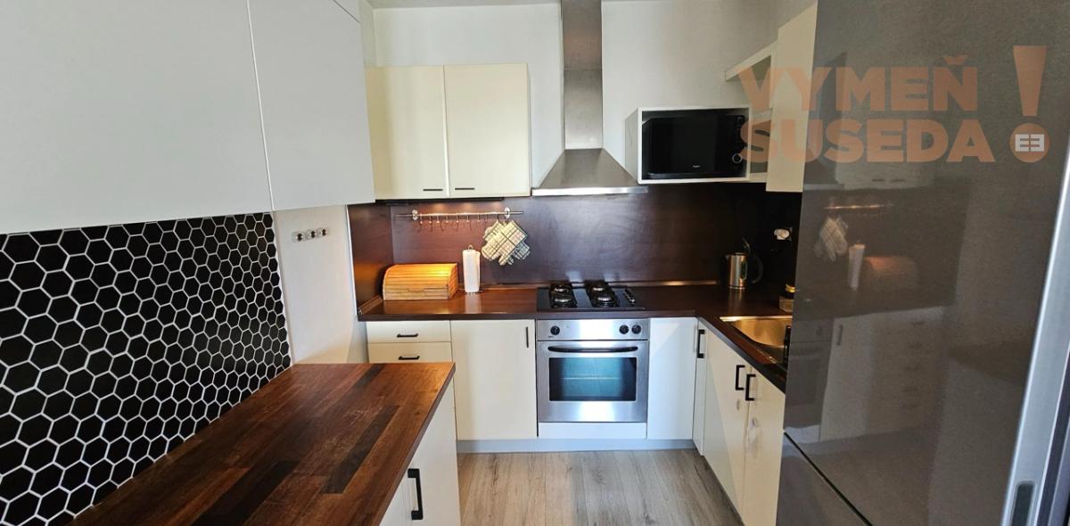 PRENAJATÉ! – VÝNIMOČNÝ 2 IZB. ZARIADENÝ BYT S BALKÓNOM, PET FRIENDLY, PRI ŠAJBÁCH, BA III, RAČA