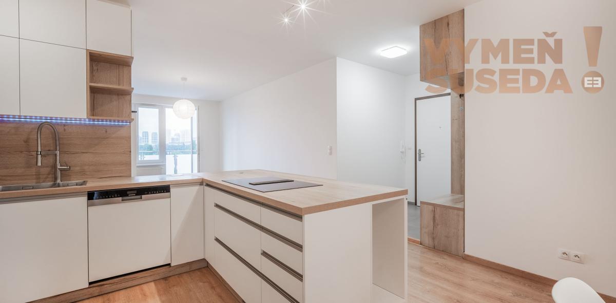 PREDANÉ! - Výnimočný, 4 izb. byt s terasou s krbom a parkovaním, s úžasným výhľadom na Bratislavu, Lužná ul., BA V.