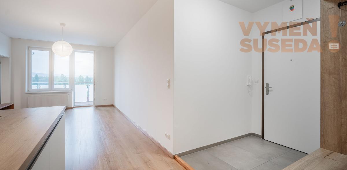 PREDANÉ! - Výnimočný, 4 izb. byt s terasou s krbom a parkovaním, s úžasným výhľadom na Bratislavu, Lužná ul., BA V.