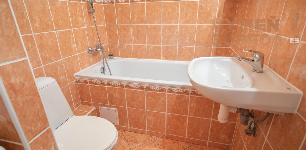 PREDANÉ - VÝNIMOČNE SITUOVANÝ 1,5 IZB. BYT S PIVNIČNOU KOBKOU, BALTSKÁ UL., BA II.