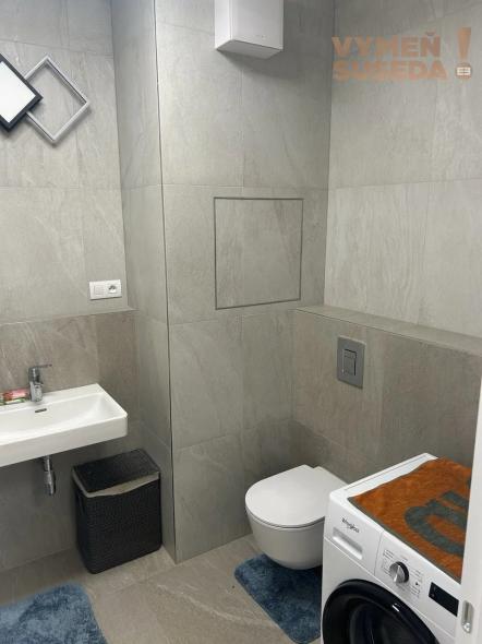 VYMEŇ SUSEDA! – VÝNIMOČNÝ, PRIESTRANNÝ 2 IZB.  BYT S BALKÓNOM A PIVNICOU, KOŠICKÁ UL., RUŽINOV, BA II