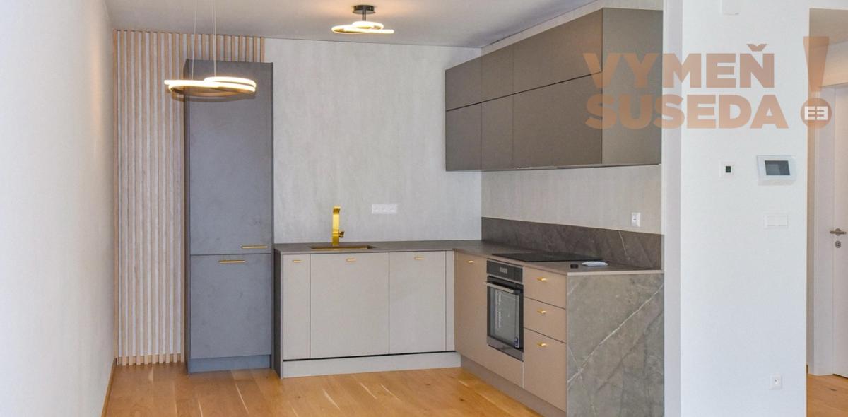 VYMEŇ SUSEDA! – VÝNIMOČNÝ, PRIESTRANNÝ 2 IZB.  BYT S BALKÓNOM A PIVNICOU, KOŠICKÁ UL., RUŽINOV, BA II