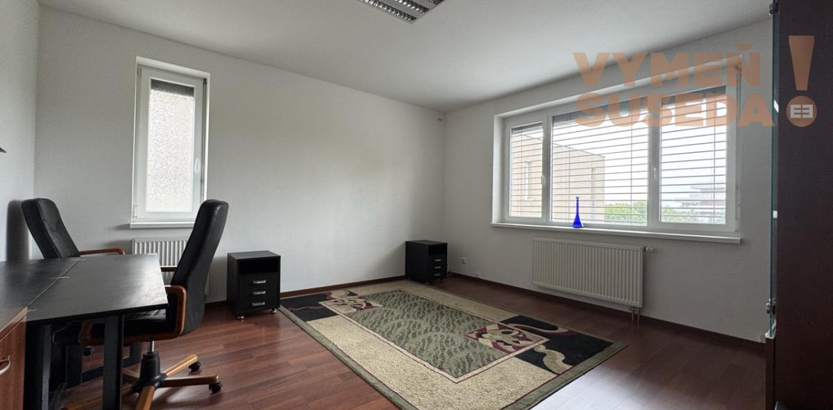 VYMEŇ SUSEDA! – VÝNIMOČNÝ 2 IZB. ZARIADENÝ BYT S TERASOU, KLENOVÁ UL., BA III, NOVÉ MESTO - KRAMÁRE