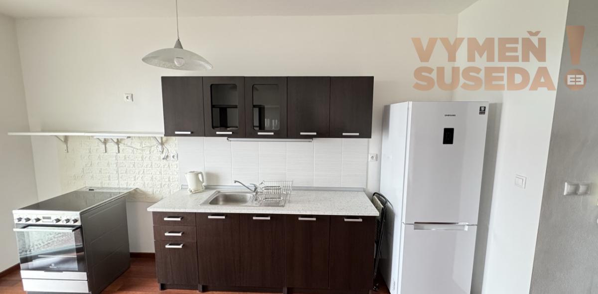 VYMEŇ SUSEDA! – VÝNIMOČNÝ 2 IZB. ZARIADENÝ BYT S TERASOU, KLENOVÁ UL., BA III, NOVÉ MESTO - KRAMÁRE