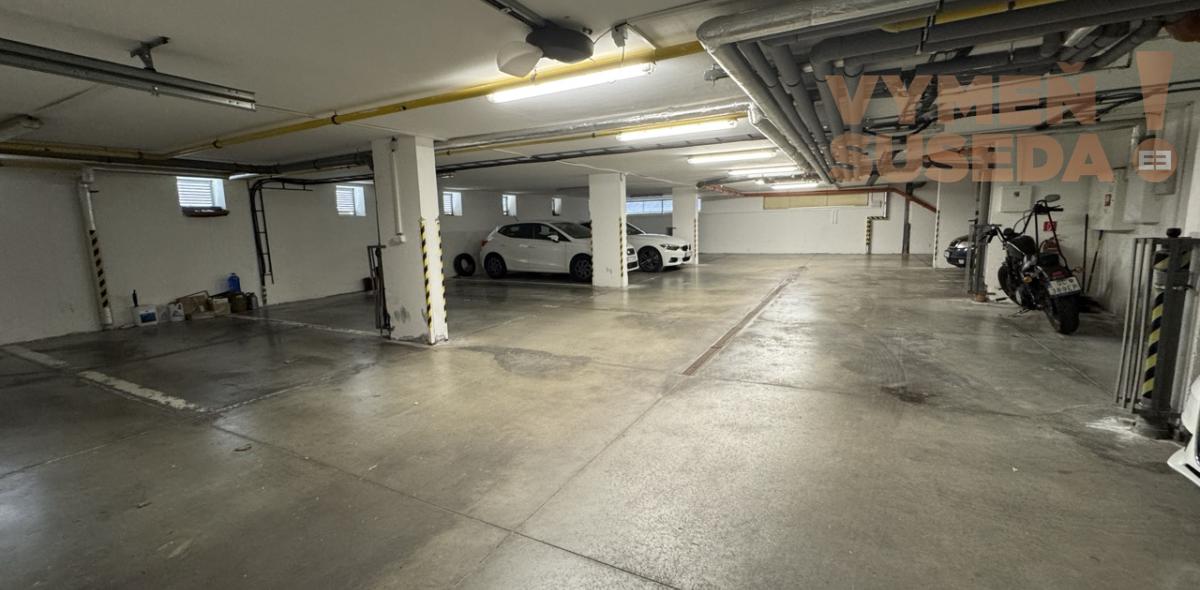 VYMEŇ SUSEDA! – VÝNIMOČNÝ 2 IZB. ZARIADENÝ BYT S TERASOU, KLENOVÁ UL., BA III, NOVÉ MESTO - KRAMÁRE