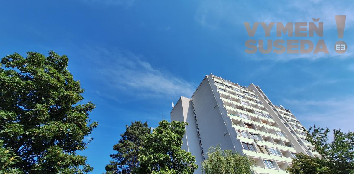 PREDANÉ - VÝNIMOČNÝ 1 IZB. BYT s LOGGIOU, VYHĽADÁVANÁ LOKALITA RUŽINOV, REZEDOVÁ UL., BA II.