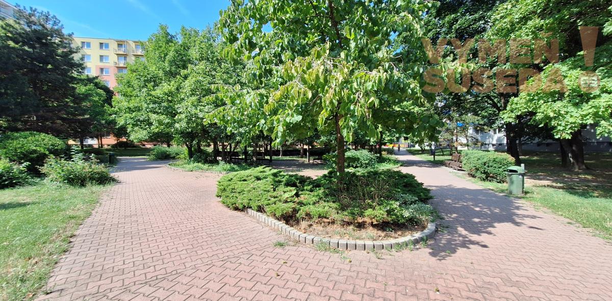 PREDANÉ - VÝNIMOČNÝ 1 IZB. BYT s LOGGIOU, VYHĽADÁVANÁ LOKALITA RUŽINOV, REZEDOVÁ UL., BA II.