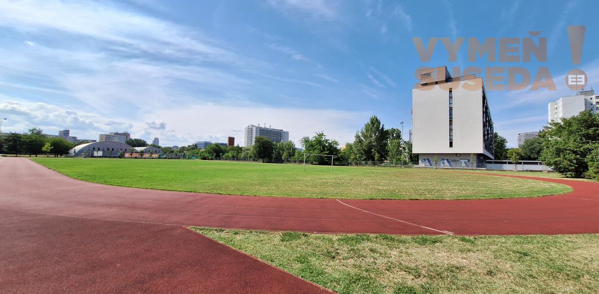 PREDANÉ - VÝNIMOČNÝ 1 IZB. BYT s LOGGIOU, VYHĽADÁVANÁ LOKALITA RUŽINOV, REZEDOVÁ UL., BA II.