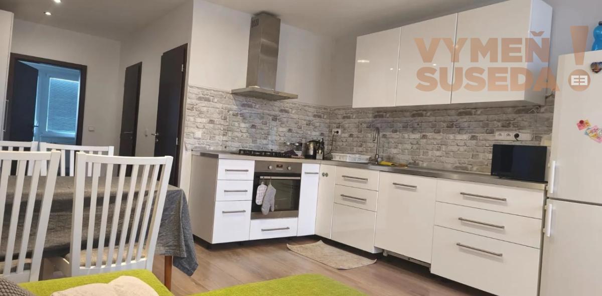 VYMEŇ SUSEDA! – VÝNIMOČNÝ ZARIADENÝ 3 IZB.  BYT S BALKÓNOM, PET FRIENDLY, ROVNIANKOVA UL. BRATISLAVA V, PETRŽALKA