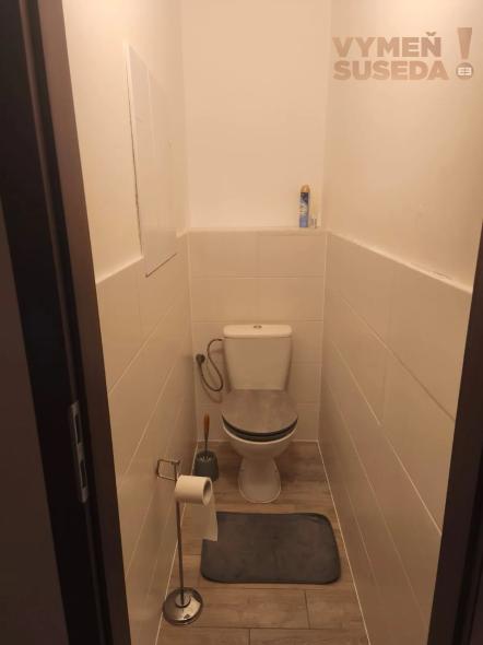 VYMEŇ SUSEDA! – VÝNIMOČNÝ ZARIADENÝ 3 IZB.  BYT S BALKÓNOM, PET FRIENDLY, ROVNIANKOVA UL. BRATISLAVA V, PETRŽALKA