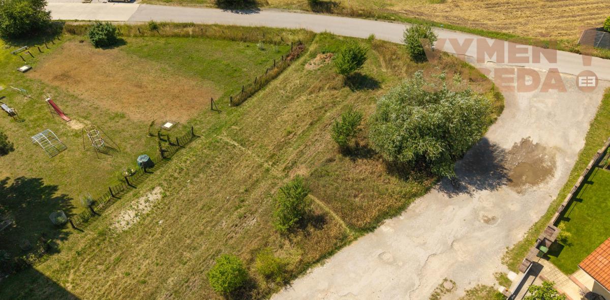 VYMEŇ SUSEDA! - Výnimočný, stavebný pozemok na predaj 1154.00 m2 + podiel na ceste, všetky IS, Stupava.