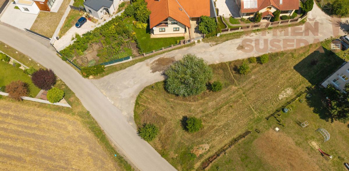 VYMEŇ SUSEDA! - Výnimočný, stavebný pozemok na predaj 1154.00 m2 + podiel na ceste, všetky IS, Stupava.