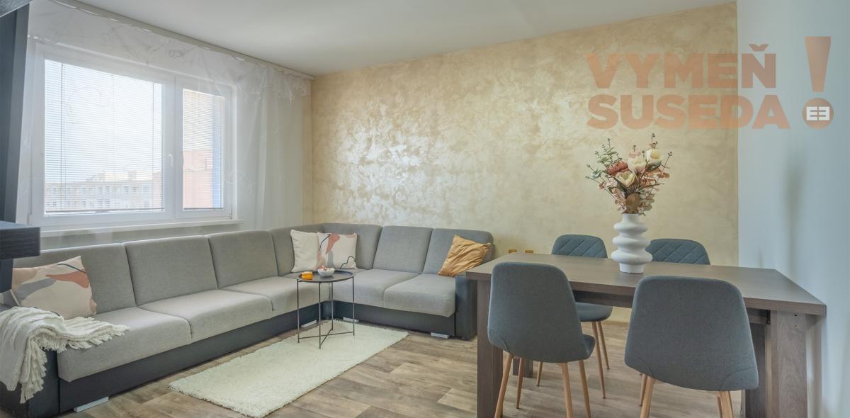 PREDANÉ! – Zrekonštruovaný, zariadený a slnečný 3 izb.byt so zasklenou loggiou Šala – Veča, Narcisová ulica.