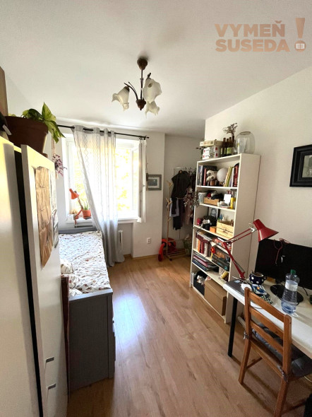 VYMEŃ SUSEDA- ponúka na prenájom 3 izbový byt v tehlovom bytovom dome na Pavlovovej ulici 3. v  BA II.