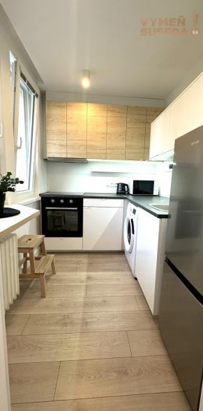 PRENAJATÉ! - VÝNIMOČNÝ 1 IZB. KOMPLETNE ZREKONŠTRUOVANÝ, ZARIADENÝ BYT, SILVÁNSKA, KARLOVA VES.