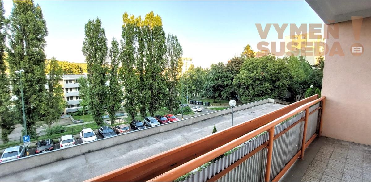 PRENAJATÉ! - VÝNIMOČNÝ 1 IZB. KOMPLETNE ZREKONŠTRUOVANÝ, ZARIADENÝ BYT, SILVÁNSKA, KARLOVA VES.