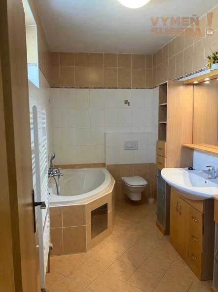 VYMEŇ SUSEDA! – VÝNIMOČNÝ 4 IZB. ZARIADENÝ BYT S DVOMA LOGGIAMI, PAŽÍTKOVÁ UL., BRATISLAVA II, RUŽINOV