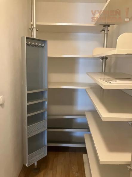 VYMEŇ SUSEDA! – VÝNIMOČNÝ 4 IZB. ZARIADENÝ BYT S DVOMA LOGGIAMI, PAŽÍTKOVÁ UL., BRATISLAVA II, RUŽINOV