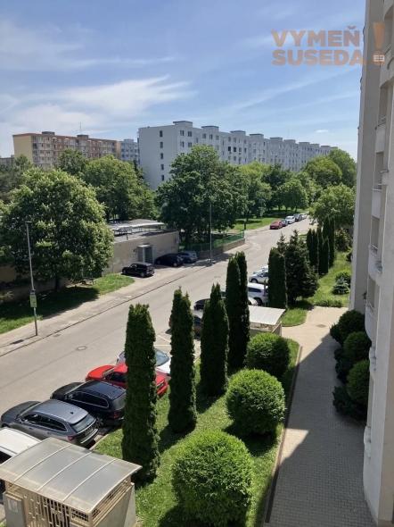 VYMEŇ SUSEDA! – VÝNIMOČNÝ 4 IZB. ZARIADENÝ BYT S DVOMA LOGGIAMI, PAŽÍTKOVÁ UL., BRATISLAVA II, RUŽINOV