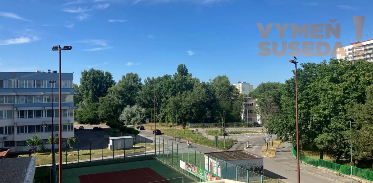 VYMEŇ SUSEDA! – VÝNIMOČNÝ 4 IZB. ZARIADENÝ BYT S DVOMA LOGGIAMI, PAŽÍTKOVÁ UL., BRATISLAVA II, RUŽINOV