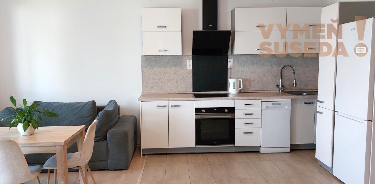 PRENAJATÉ! - VÝNIMOČNÝ 4 IZB. KOMPLETNE ZARIADENÝ RODINNÝ DOM, obec Kalinkovo