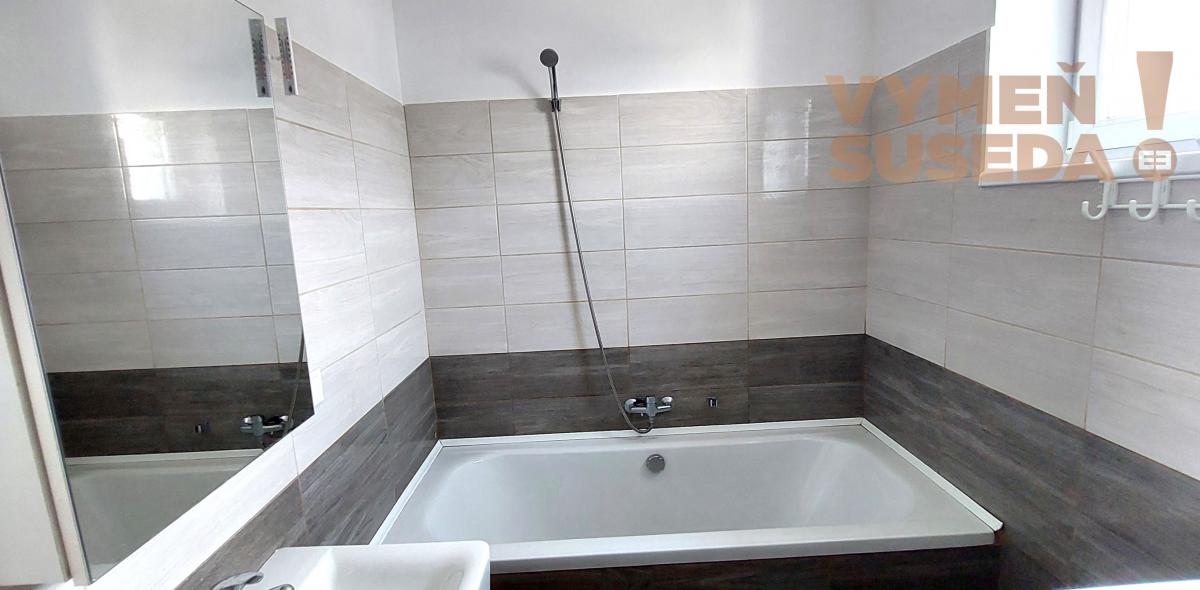 PRENAJATÉ! - VÝNIMOČNÝ 4 IZB. KOMPLETNE ZARIADENÝ RODINNÝ DOM, obec Kalinkovo