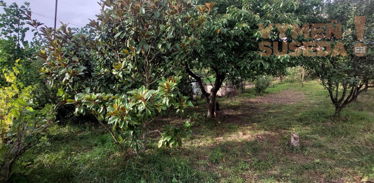 REZERVOVANÉ! - VÝNIMOČNÁ REKREAČNÁ CHATA, POZEMOK 395.00 m2 - ULICA NAD VINOHRADMI., BA IV – DNV.