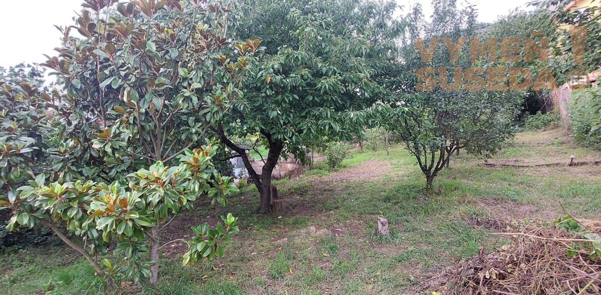 REZERVOVANÉ! - VÝNIMOČNÁ REKREAČNÁ CHATA, POZEMOK 395.00 m2 - ULICA NAD VINOHRADMI., BA IV – DNV.