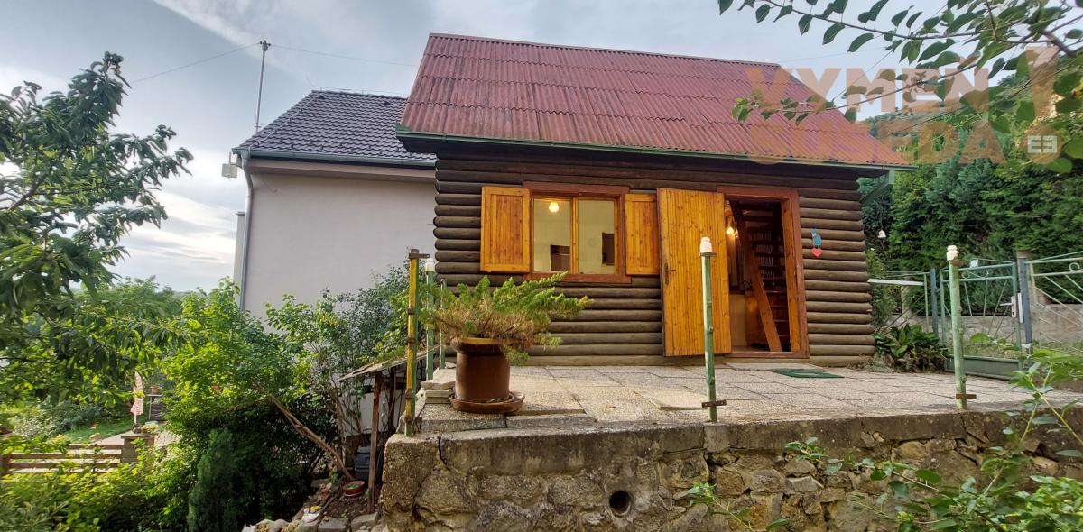 REZERVOVANÉ! - VÝNIMOČNÁ REKREAČNÁ CHATA, POZEMOK 395.00 m2 - ULICA NAD VINOHRADMI., BA IV – DNV.