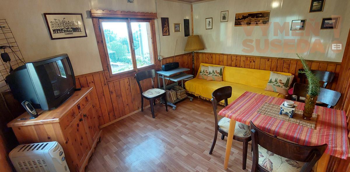 REZERVOVANÉ! - VÝNIMOČNÁ REKREAČNÁ CHATA, POZEMOK 395.00 m2 - ULICA NAD VINOHRADMI., BA IV – DNV.