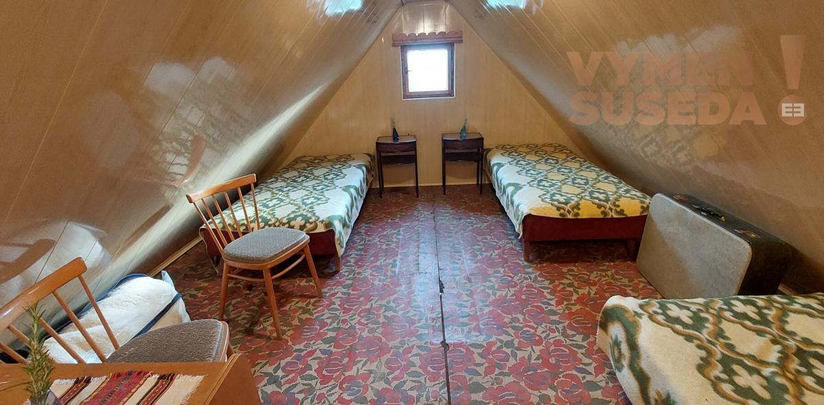 REZERVOVANÉ! - VÝNIMOČNÁ REKREAČNÁ CHATA, POZEMOK 395.00 m2 - ULICA NAD VINOHRADMI., BA IV – DNV.