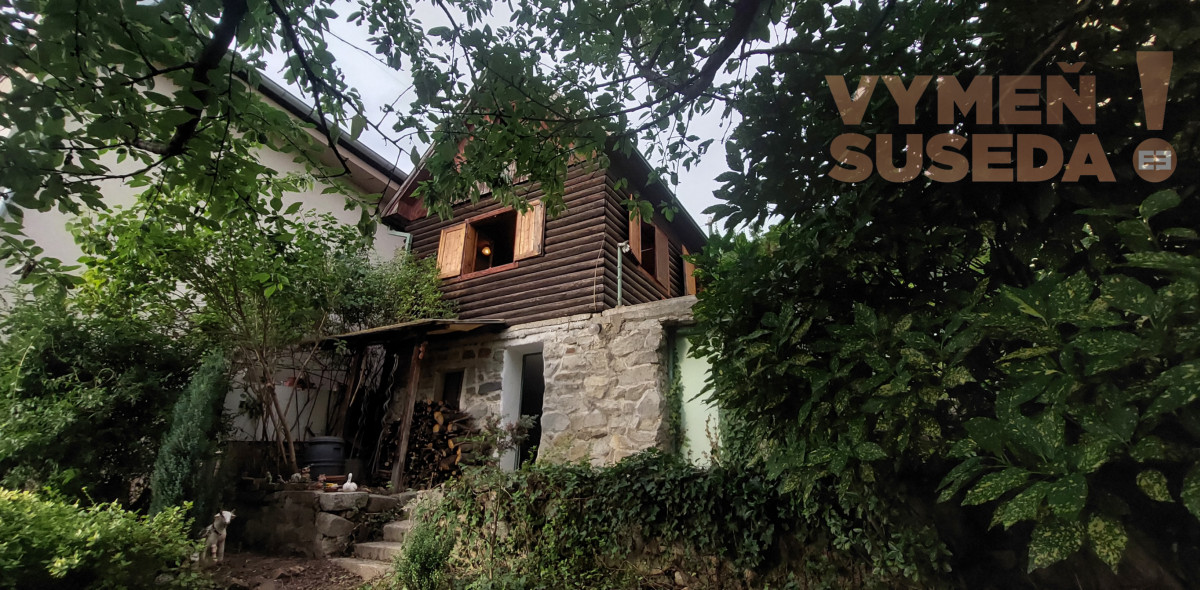 REZERVOVANÉ! - VÝNIMOČNÁ REKREAČNÁ CHATA, POZEMOK 395.00 m2 - ULICA NAD VINOHRADMI., BA IV – DNV.