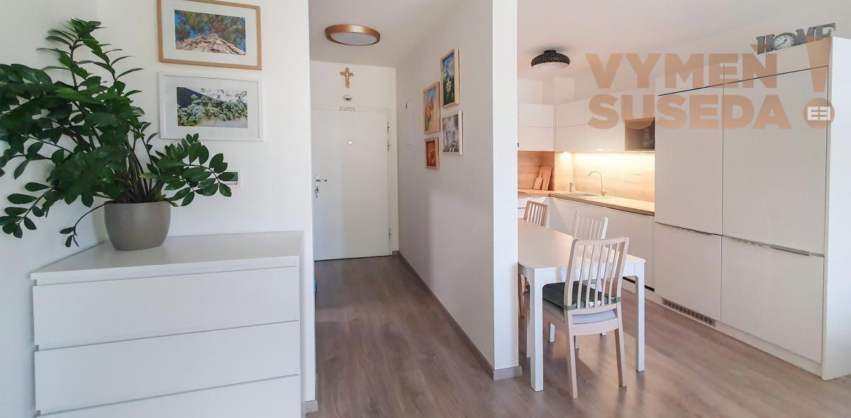 VYMEŇ SUSEDA! - Výnimočný 2 IZB. BYT s balkónom, zariadená NOVOSTAVBA ,veľká pivnica a parking, Devínka pod Lesom