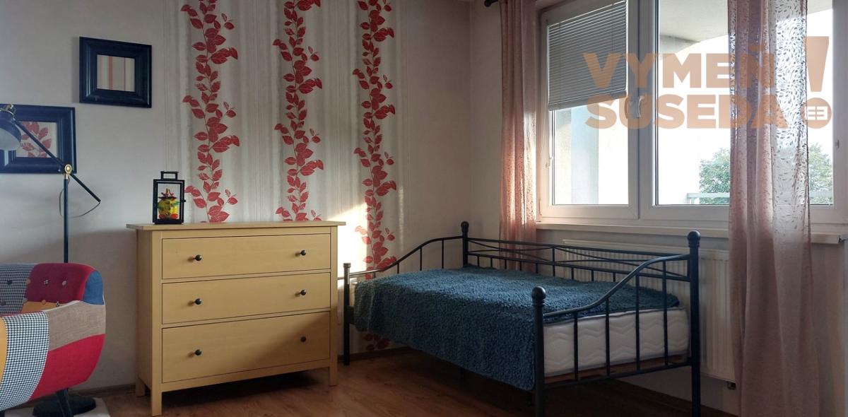 VYMEŇ SUSEDA! - VÝNIMOČNÝ 3 IZB. KOMPLETNE ZARIADENÝ BYT s parkovaním, obec Dunajská Lužná