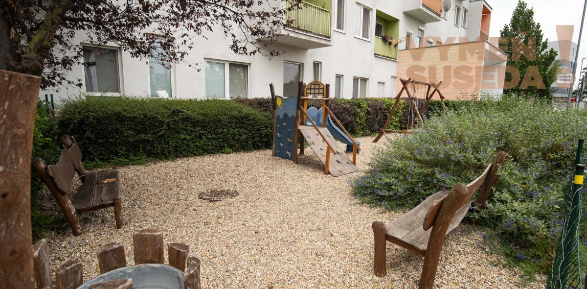 PREDANÉ- VÝNIMOČNÝ 1. IZB. BYT V TOP LOKALITE, BA II. - RUŽINOV