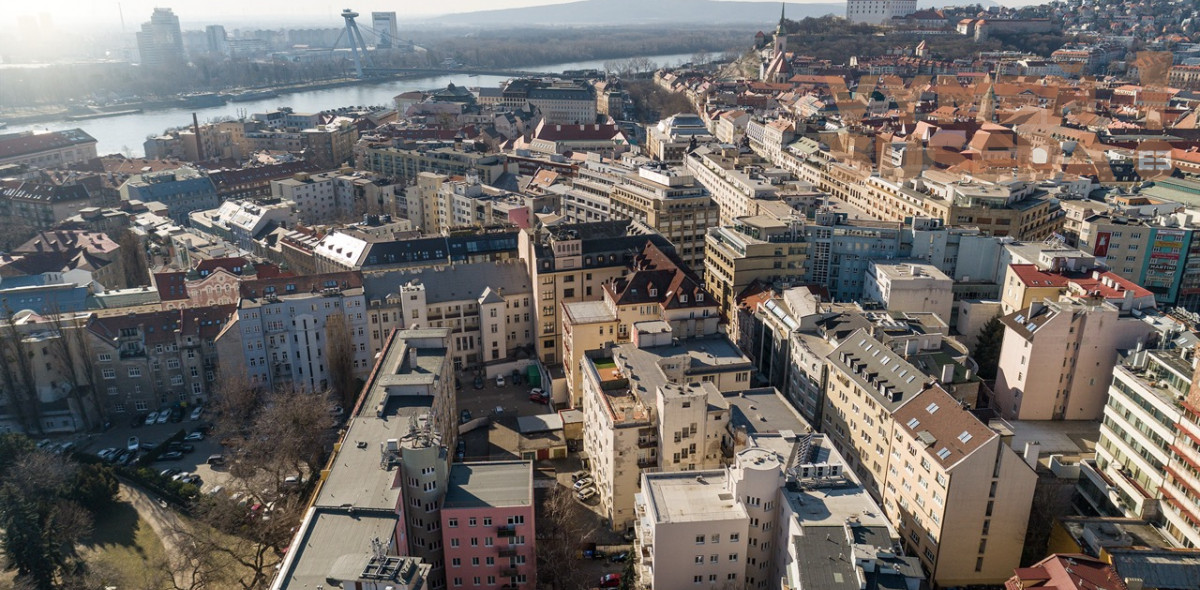 VYMEŇ SUSEDA - VÝNIMOČNÝ TEHLOVÝ 2 IZB. BYT, PALISÁDY, STARÉ MESTO, BRATISLAVA I,