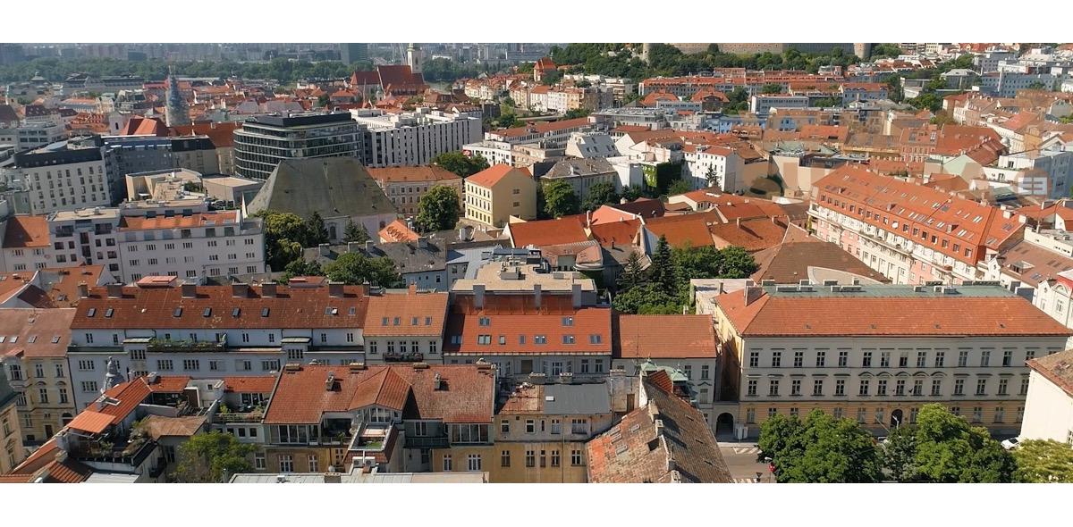 VYMEŇ SUSEDA - VÝNIMOČNÝ TEHLOVÝ 2 IZB. BYT, PALISÁDY, STARÉ MESTO, BRATISLAVA I,