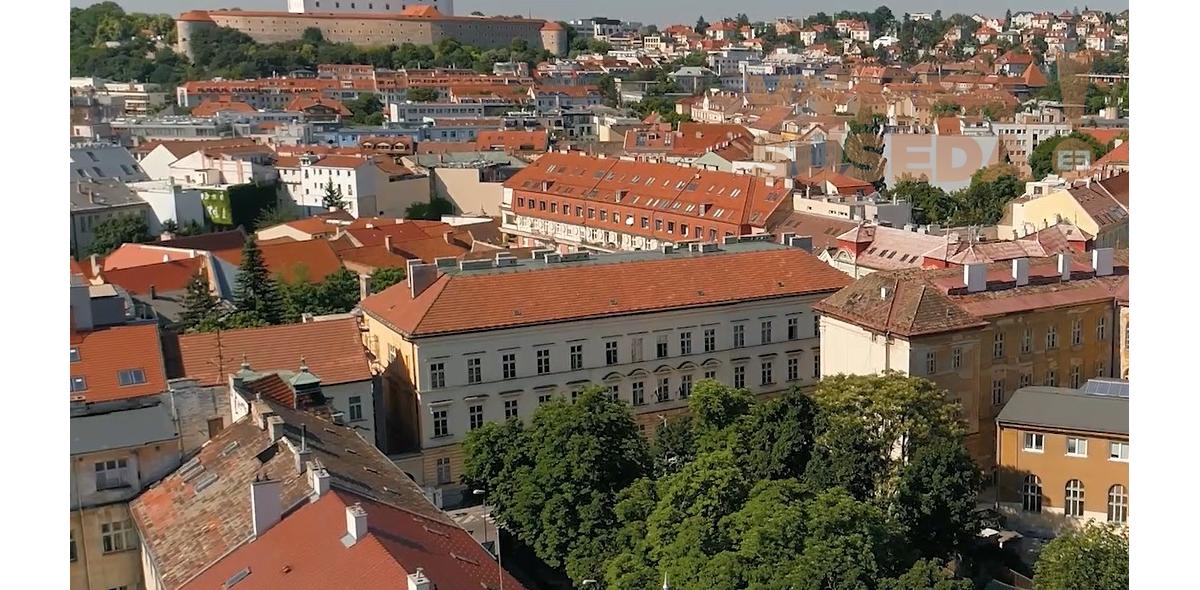 VYMEŇ SUSEDA - VÝNIMOČNÝ TEHLOVÝ 2 IZB. BYT, PALISÁDY, STARÉ MESTO, BRATISLAVA I,