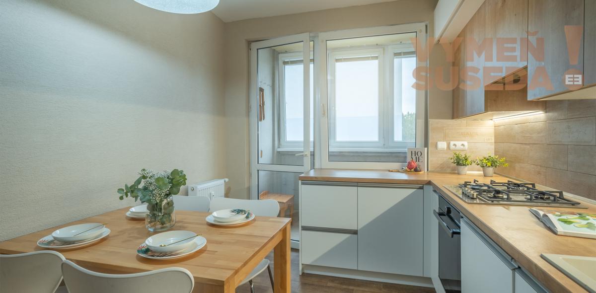 REZERVOVANÉ! - VÝNIMOČNÝ 4 IZB. ZREKONŠTRUOVANÝ BYT s LOGGIOU, VYHĽADÁVANÁ LOKALITA PETRŽALKA, SMOLENICKÁ UL., BA V.