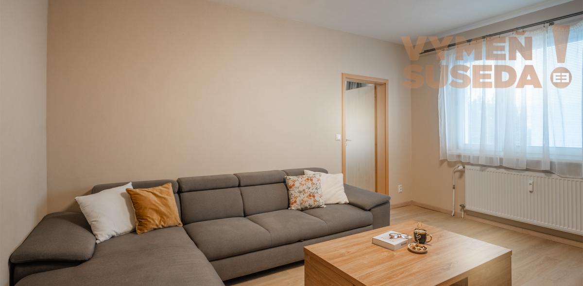 REZERVOVANÉ! - VÝNIMOČNÝ 4 IZB. ZREKONŠTRUOVANÝ BYT s LOGGIOU, VYHĽADÁVANÁ LOKALITA PETRŽALKA, SMOLENICKÁ UL., BA V.