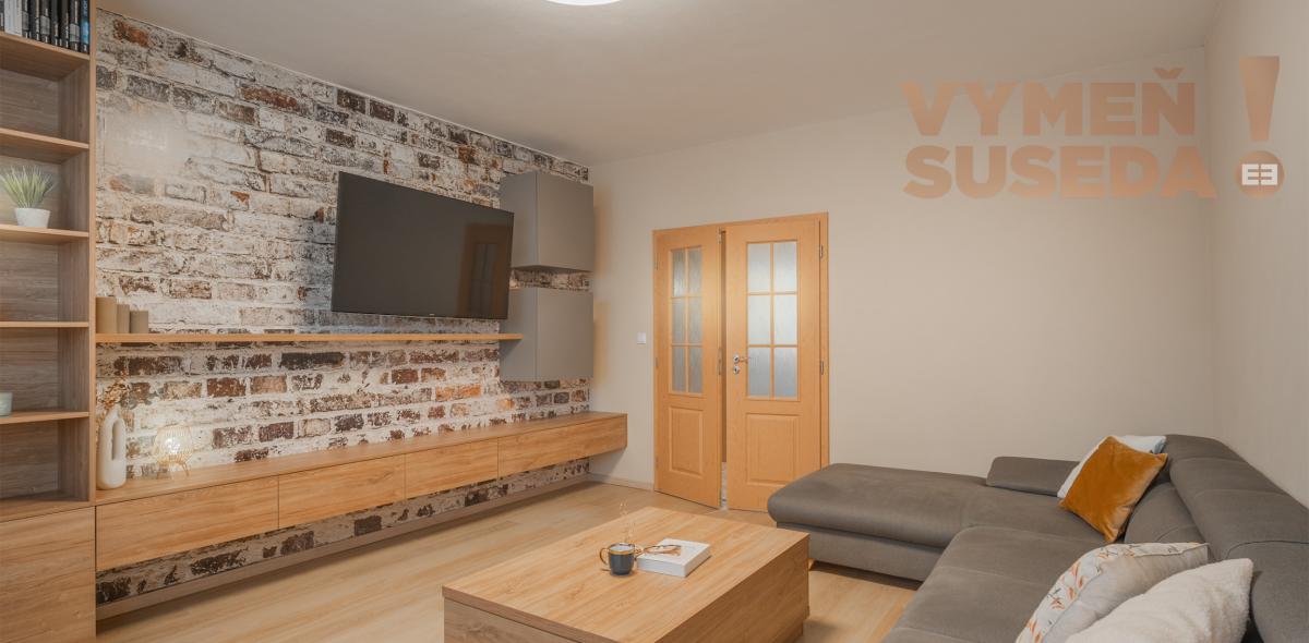 REZERVOVANÉ! - VÝNIMOČNÝ 4 IZB. ZREKONŠTRUOVANÝ BYT s LOGGIOU, VYHĽADÁVANÁ LOKALITA PETRŽALKA, SMOLENICKÁ UL., BA V.