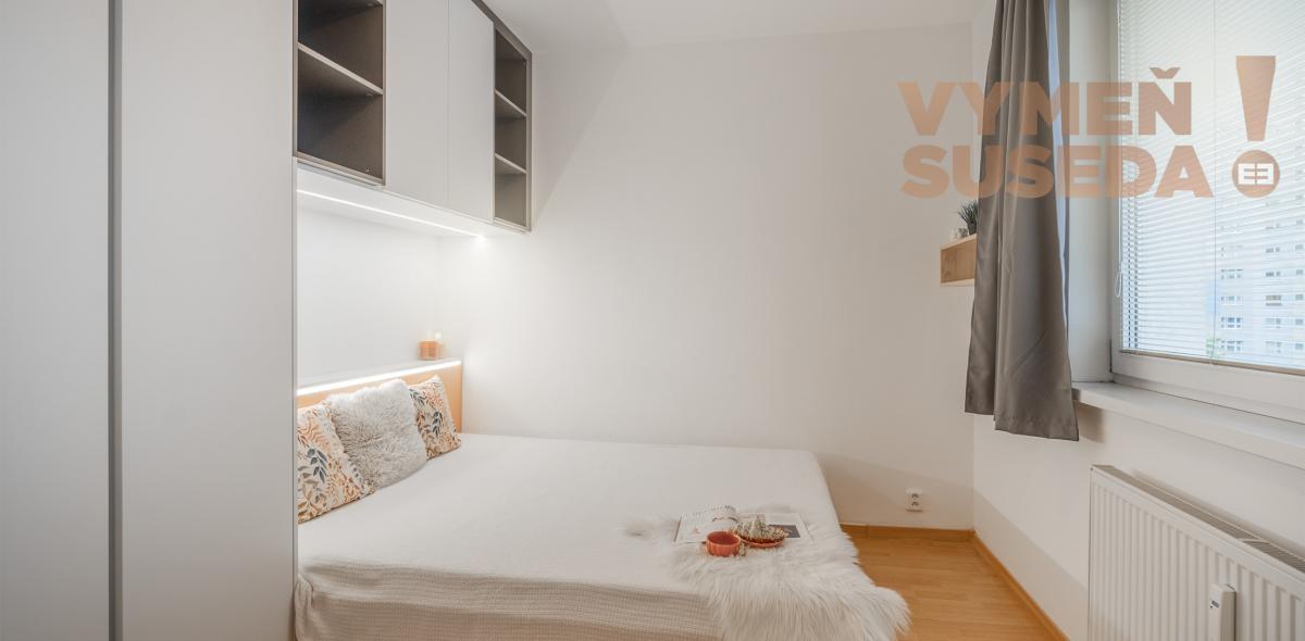 REZERVOVANÉ! - VÝNIMOČNÝ 4 IZB. ZREKONŠTRUOVANÝ BYT s LOGGIOU, VYHĽADÁVANÁ LOKALITA PETRŽALKA, SMOLENICKÁ UL., BA V.