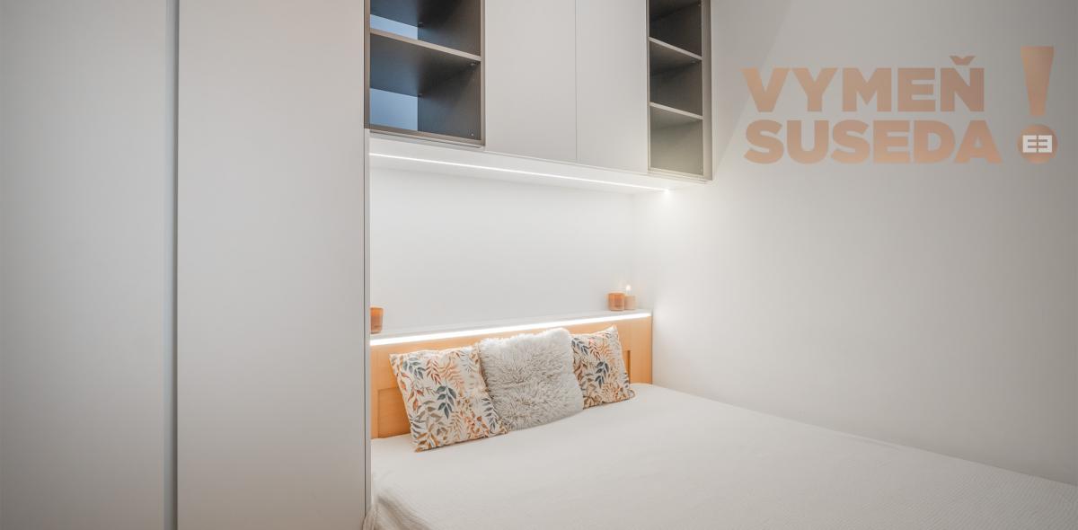 REZERVOVANÉ! - VÝNIMOČNÝ 4 IZB. ZREKONŠTRUOVANÝ BYT s LOGGIOU, VYHĽADÁVANÁ LOKALITA PETRŽALKA, SMOLENICKÁ UL., BA V.